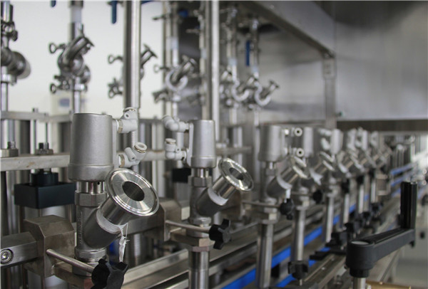 高性能食用瓶注油機